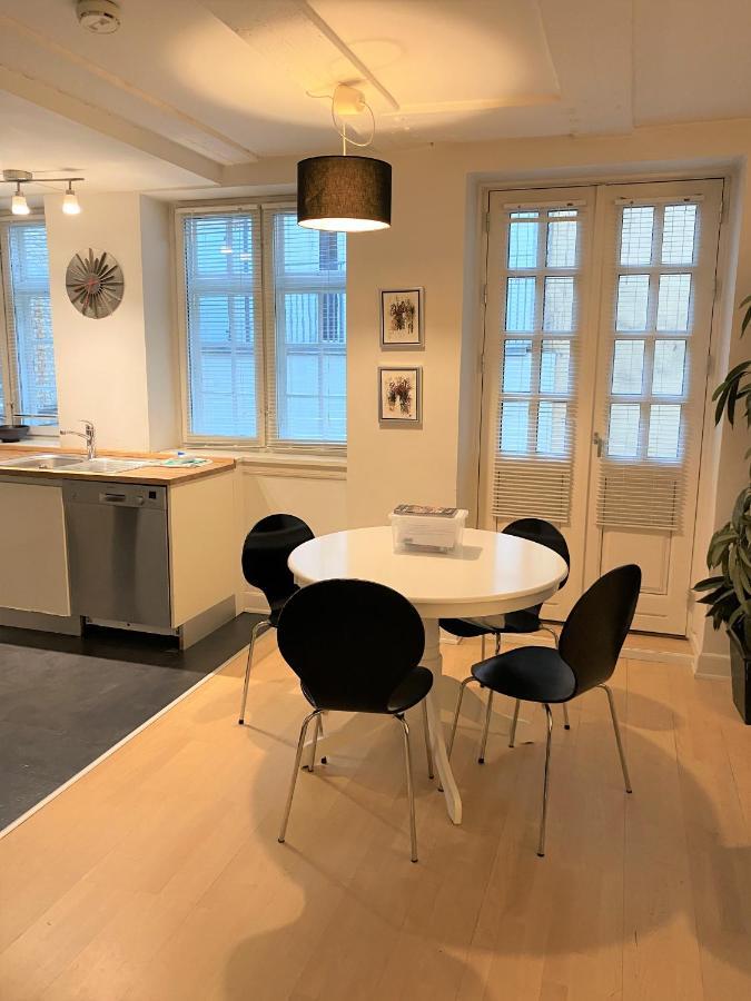 Charming Apartment In Historic City Center Копенхаген Екстериор снимка